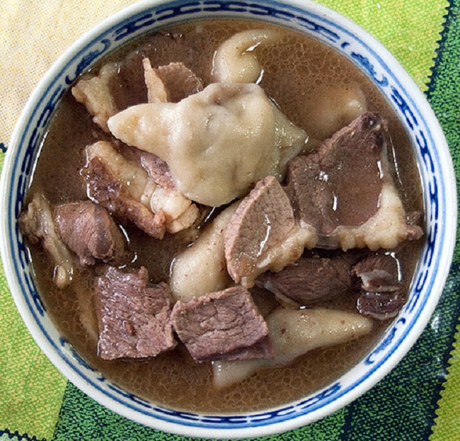 khaar is truly a unique Assamese preparation. Khaar is a heartwarming dish made with vegetables and pulses and the main ingredient being meat, fish or even duck. Even dried banana leaves which imparts burst of unexpected yet refreshing flavors.