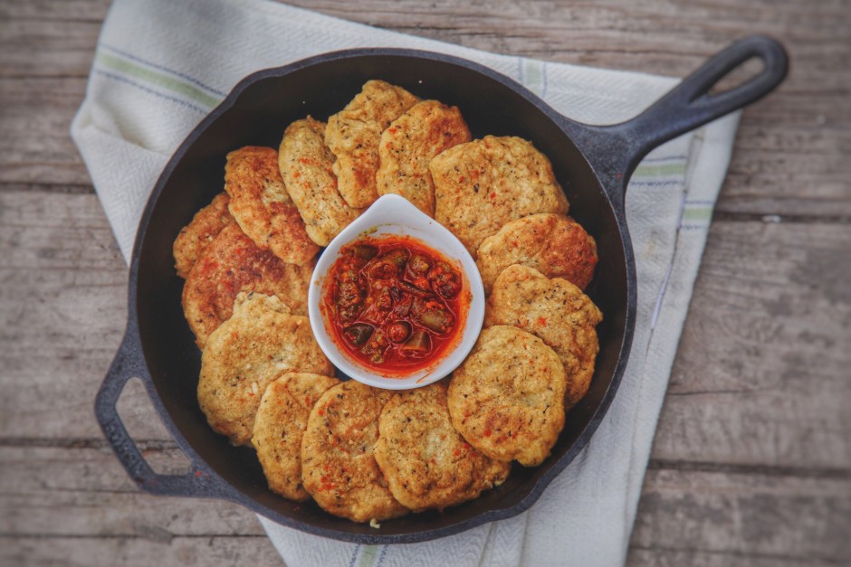 Bara is a unique variant of the Vada. Bara is basically a light snack which is made from fermented Urad Dal . Various vegetables and spices are added along with the fermented lentils to add perfection to this famous dish of the state. The minimum oil usage makes Bara super light and super healthy to eat.