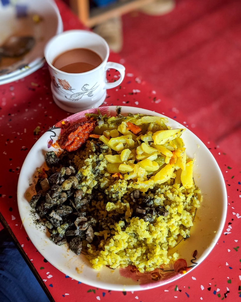 Dohjem is a khasi delicacy is a favourite of many. Enjoy with regular rice or add it to the putharo this dish is finger licking good no doubt. Prepared by cutting pork into small chunks one cannot resist the temptation of this exotic dish .